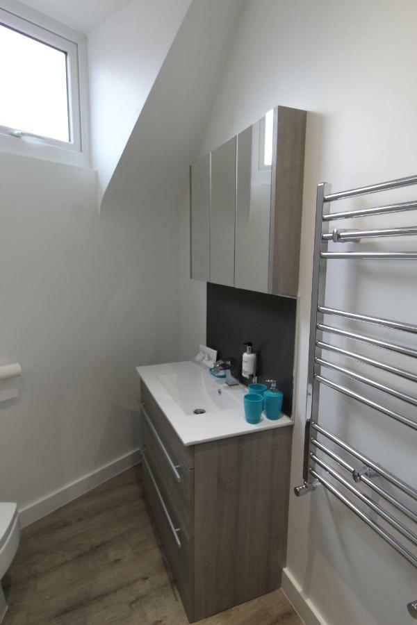 2 Serviced Apartments In Childwall-South Liverpool - Each Apartment Sleeps 6 Exterior photo